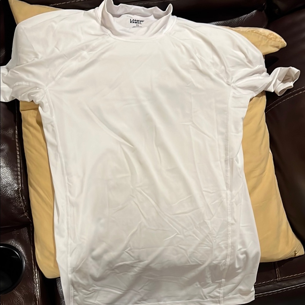 Lands’ End Boys XXL White swimming T-Shirt